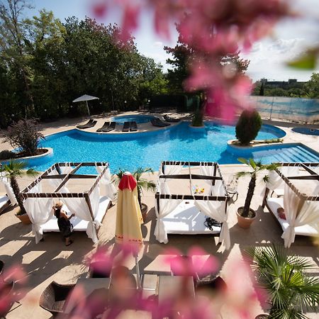 Apollo Spa Resort - Premium All-Inclusive , Pools & Free Beach, Individual Ac In Every Room Golden Sands Exterior photo