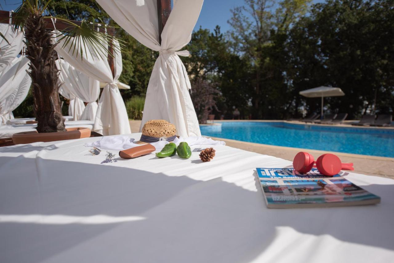 Apollo Spa Resort - Premium All-Inclusive , Pools & Free Beach, Individual Ac In Every Room Golden Sands Exterior photo