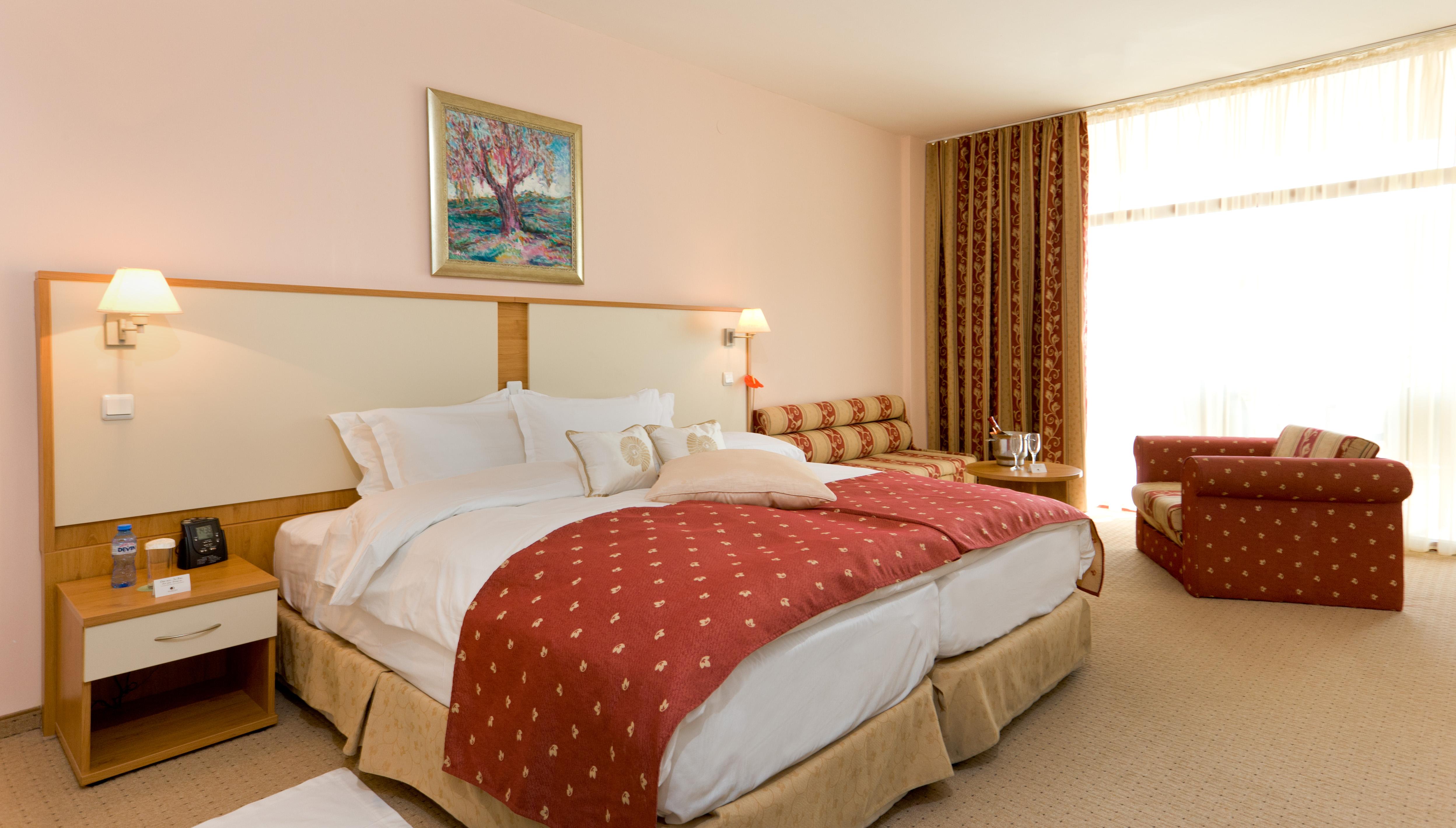 Apollo Spa Resort - Premium All-Inclusive , Pools & Free Beach, Individual Ac In Every Room Golden Sands Exterior photo