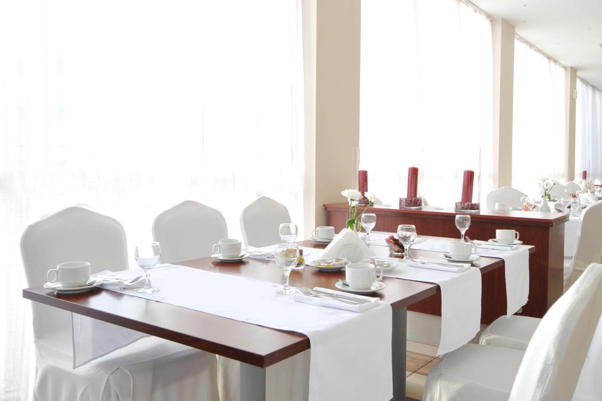 Apollo Spa Resort - Premium All-Inclusive , Pools & Free Beach, Individual Ac In Every Room Golden Sands Exterior photo